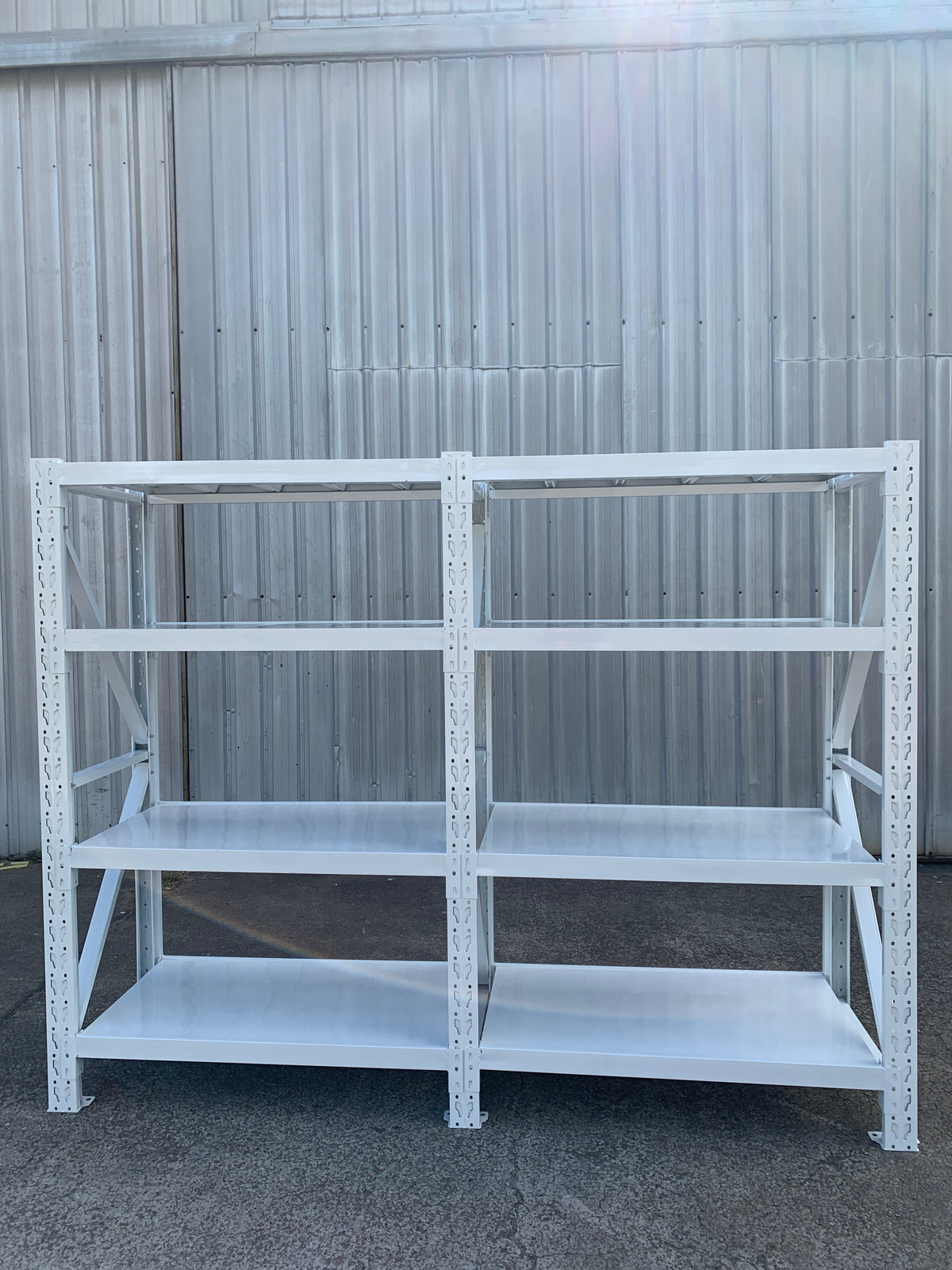 2.4m(W) x 1.8m(H) x 0.6m(D) 2000kg Connecting Shelving White